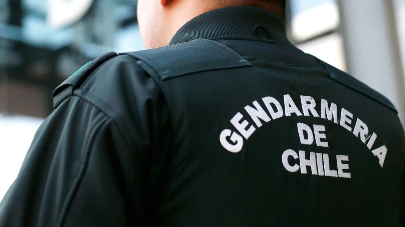Protección total: Urgen medidas para resguardar identidad de gendarmes en Chile Protección total: Urgen medidas para resguardar identidad de gendarmes en Chile