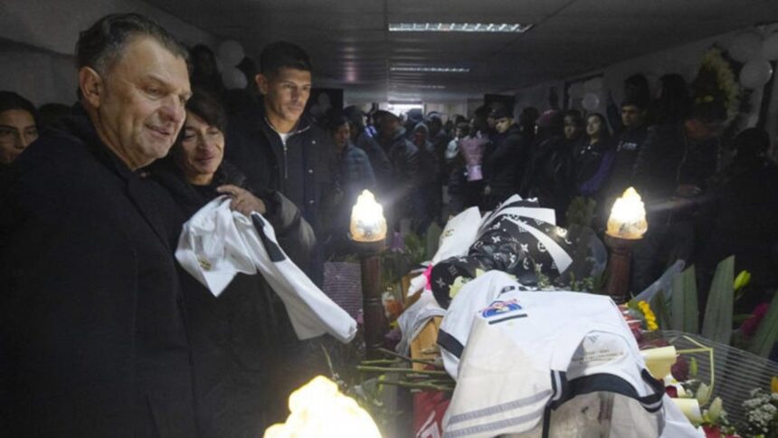 Funeral de jóvenes hinchas fallecidos en Monumental: sin alto riesgo