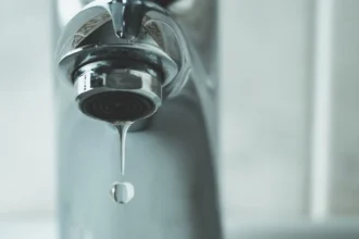 Emergencia hídrica en Bahía Mansa: vecinos afectados por falta de agua