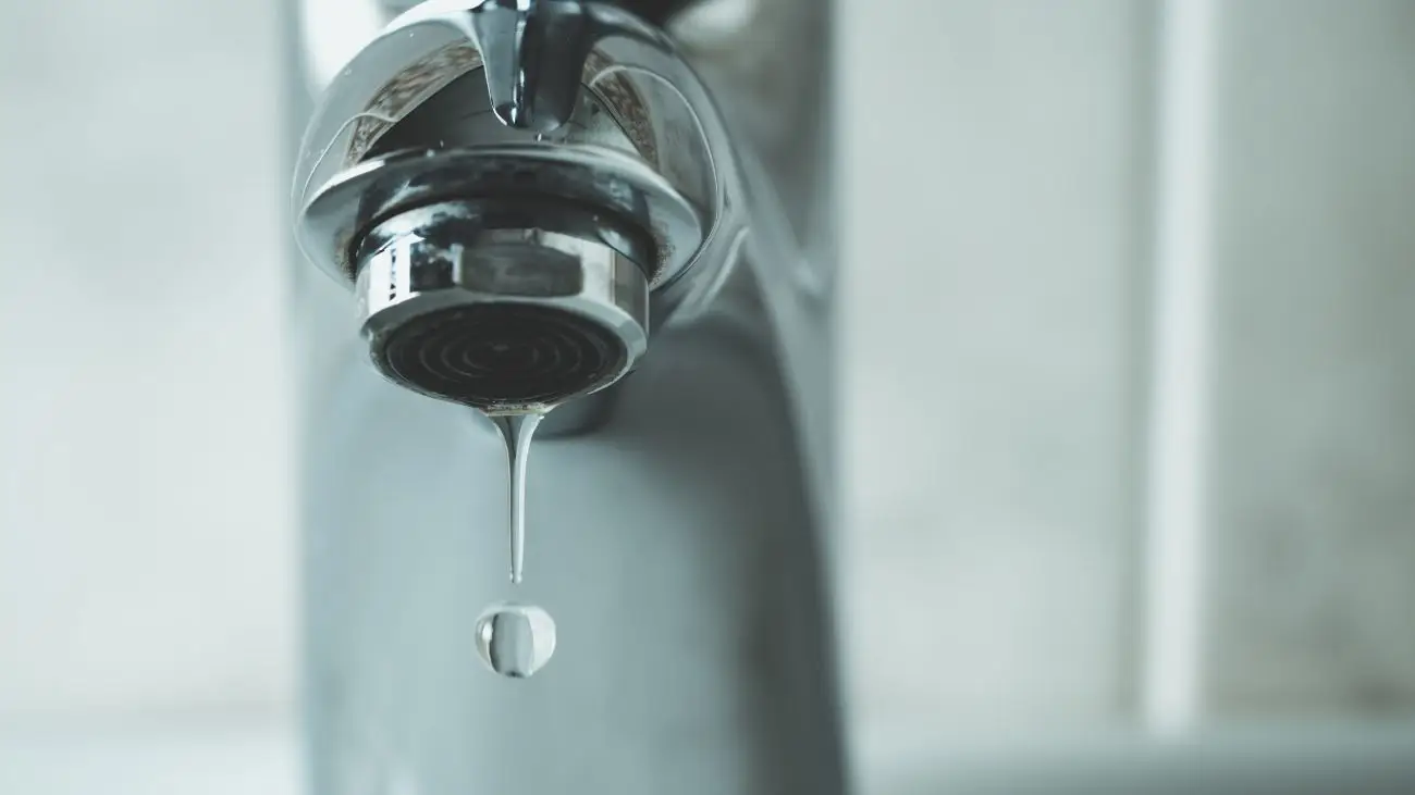Emergencia hídrica en Bahía Mansa: vecinos afectados por falta de agua