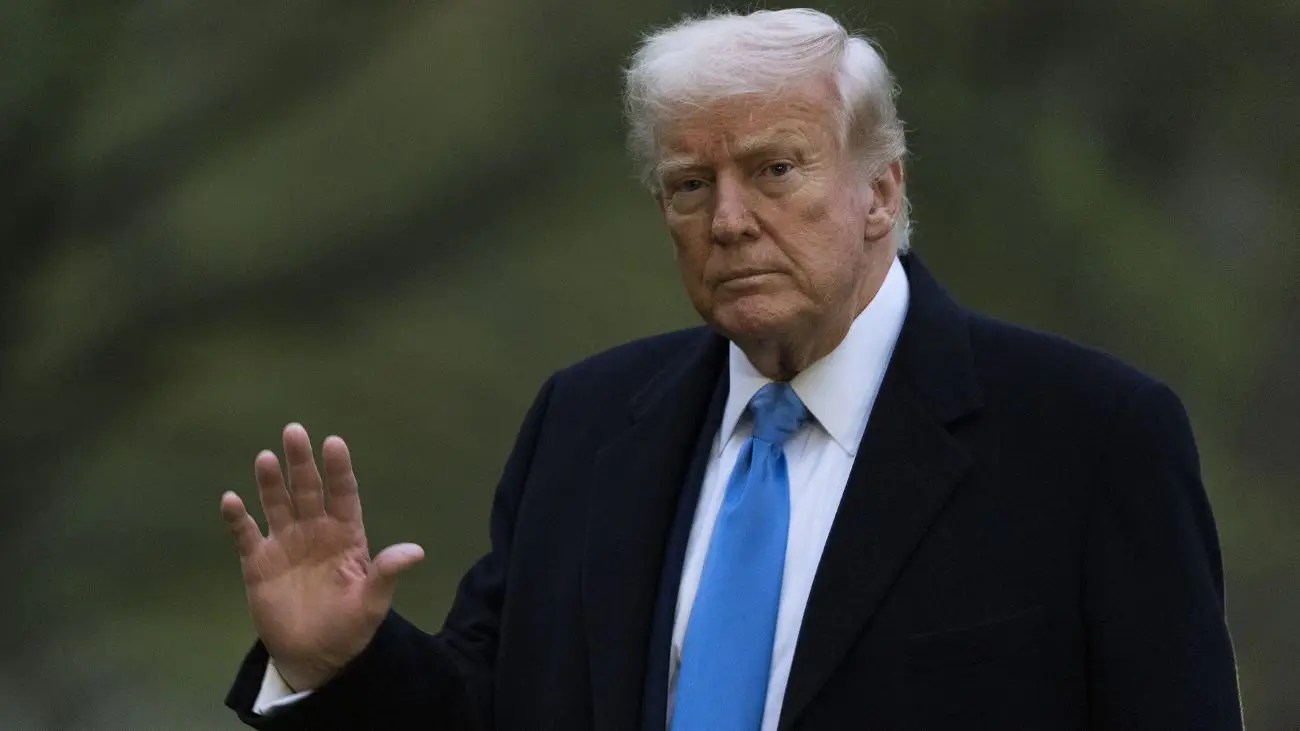 Gobierno de Trump excluye aranceles a tecnología, beneficiando consumidores en EE.UU