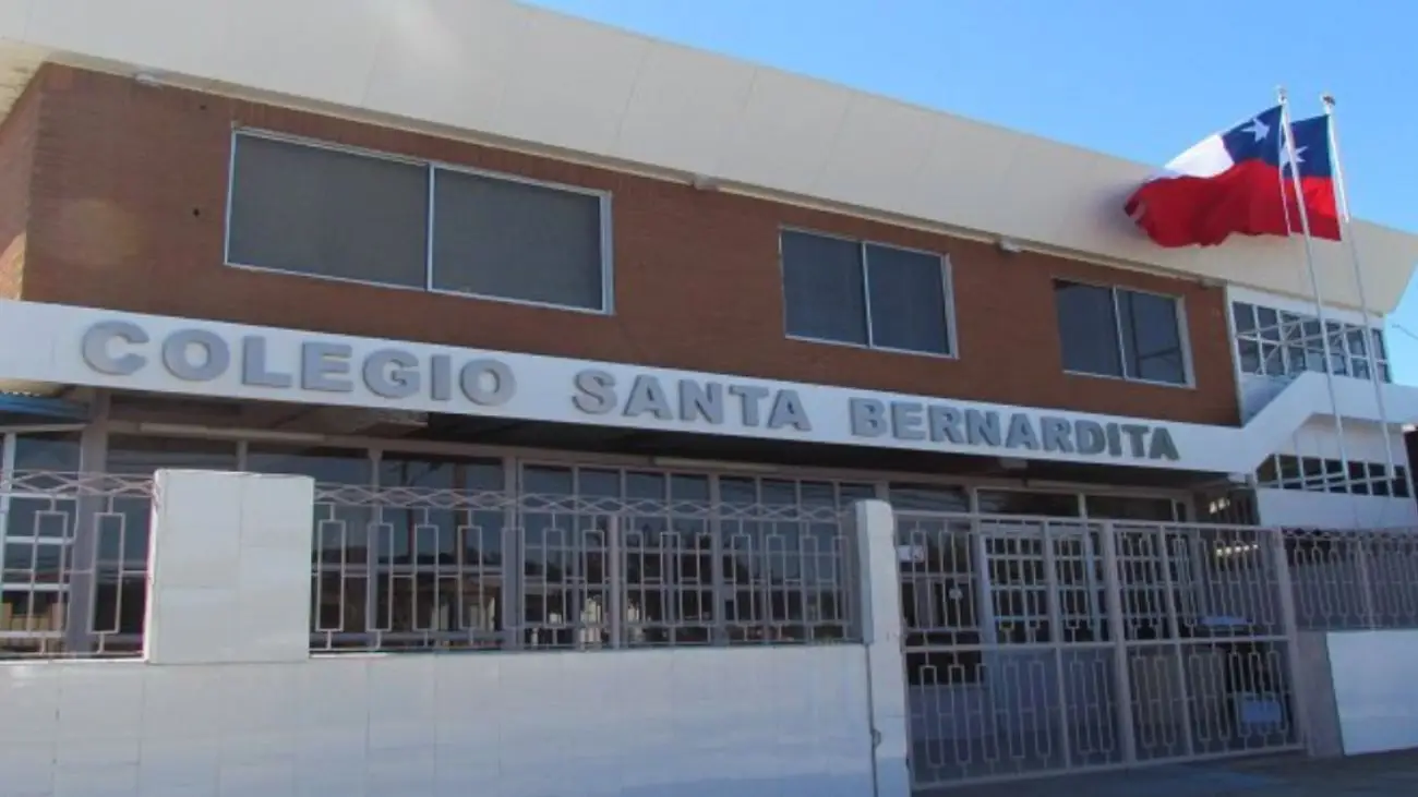 Alerta en Colegio Santa Bernardita de Talcahuano por amenaza de tiroteo Alerta en Colegio Santa Bernardita de Talcahuano por amenaza de tiroteo