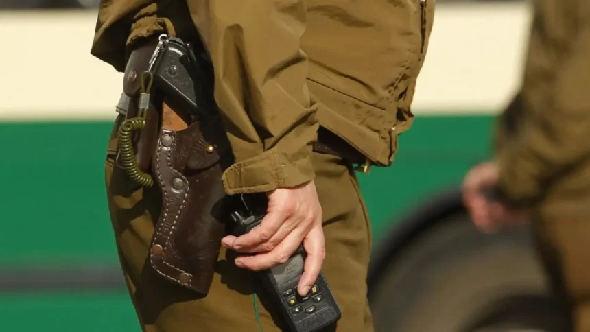 Carabineros incauta 40 paquetes de marihuana en Santiago huyendo conductor