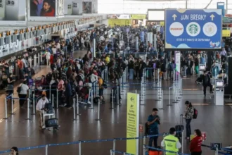 Reunificación familiar motiva llegada masiva de haitianos: polémica y sesiones especiales