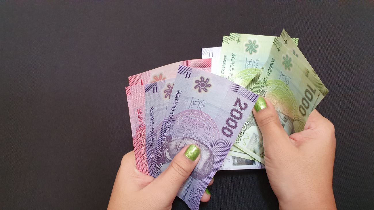 Entrega de Beneficios Estatales en Abril: Pagos, Pensiones y Bonos