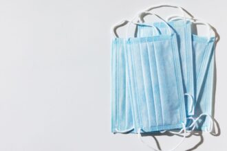 Alerta Sanitaria en Chile: Uso Obligatorio de Mascarillas en Urgencias