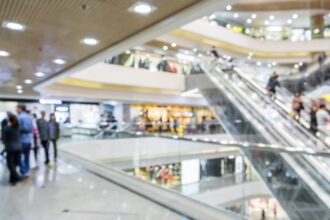 Calendario y horarios comerciales en Semana Santa 2025: detalles importantes a tener en cuenta