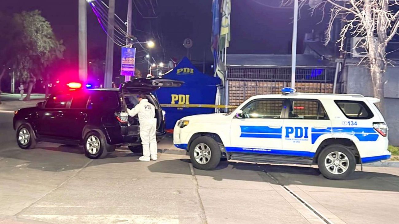 Joven chileno es asesinado a balazos en la puerta de su casa