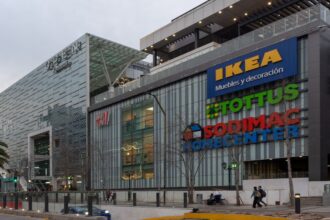 Parque Arauco adquiere el mall Open Kennedy Plaza en Santiago