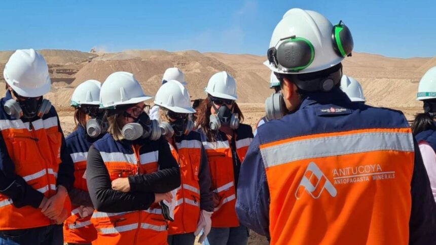 Diez empleos disponibles en Antofagasta Minerals para técnicos e ingenieros
