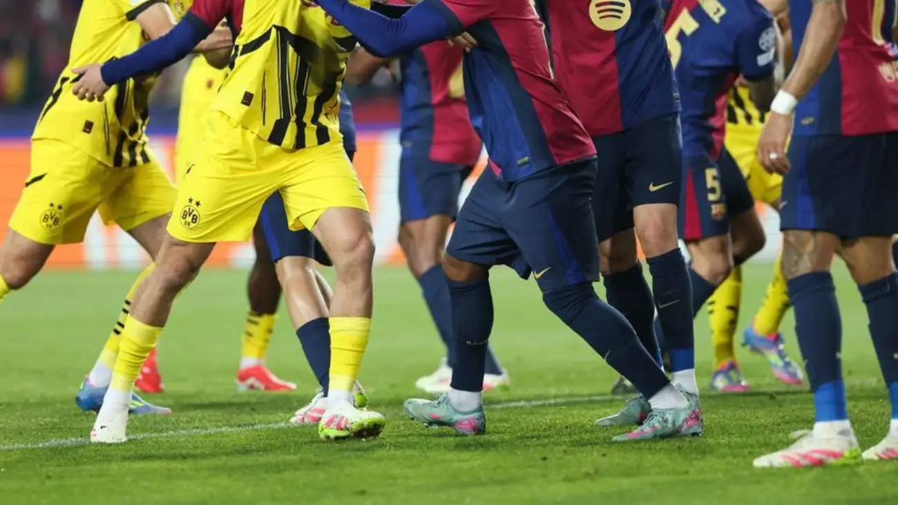 Batallas clave en Champions League: Dortmund vs Barcelona y PSG vs Aston Villa Batallas clave en Champions League: Dortmund vs Barcelona y PSG vs Aston Villa