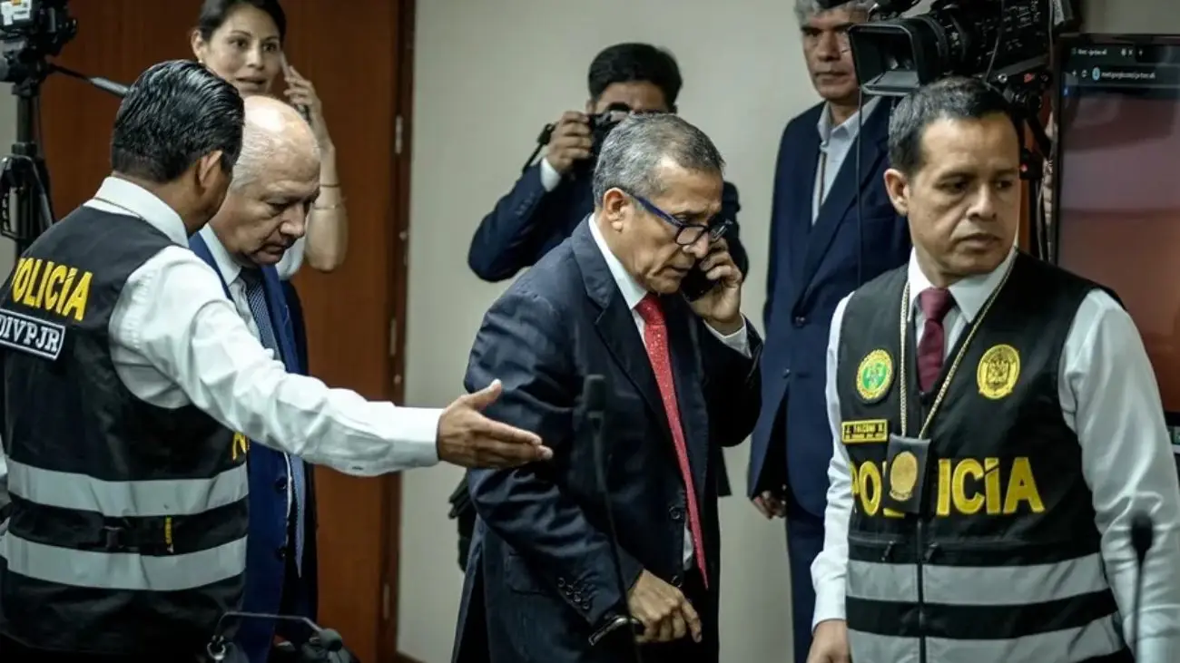 Expresidente Ollanta Humala condenado a 15 años de prisión en Perú