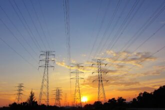 La SEC implementa medidas para mejorar fiscalización eléctrica en empresas