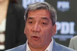 Diputados anuncian acusación constitucional contra delegado presidencial por tragedia en estadio