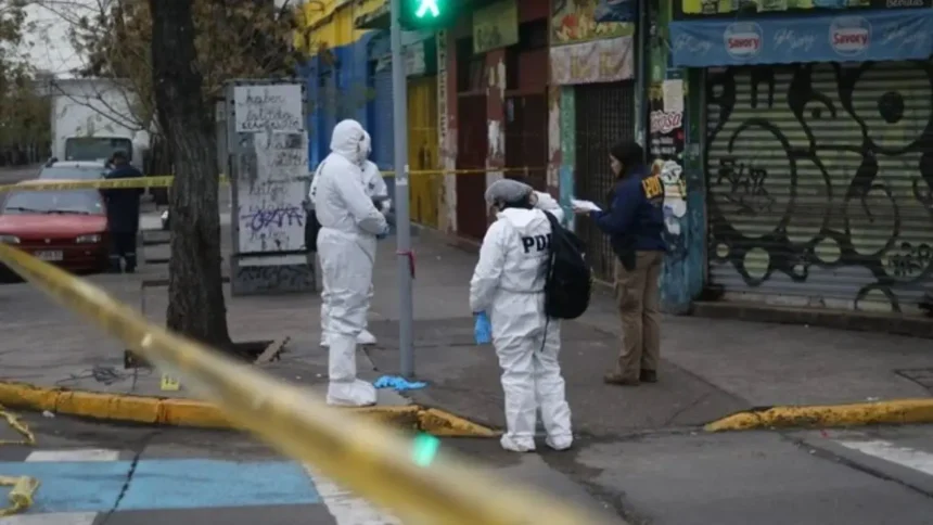 Hallan cuerpo sin vida en Barrio Yungay, Santiago: ¿crimen organizado?