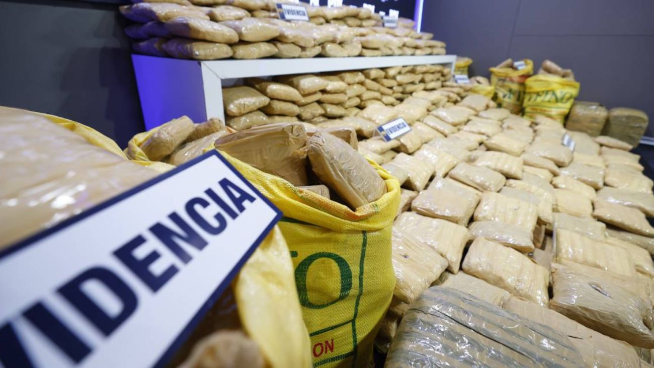 Desarticulan banda narco que ingresaba toneladas de drogas a Santiago Desarticulan banda narco que ingresaba toneladas de drogas a Santiago