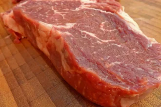 Importancia de no comer carne en Viernes Santo 2025: tradición cristiana