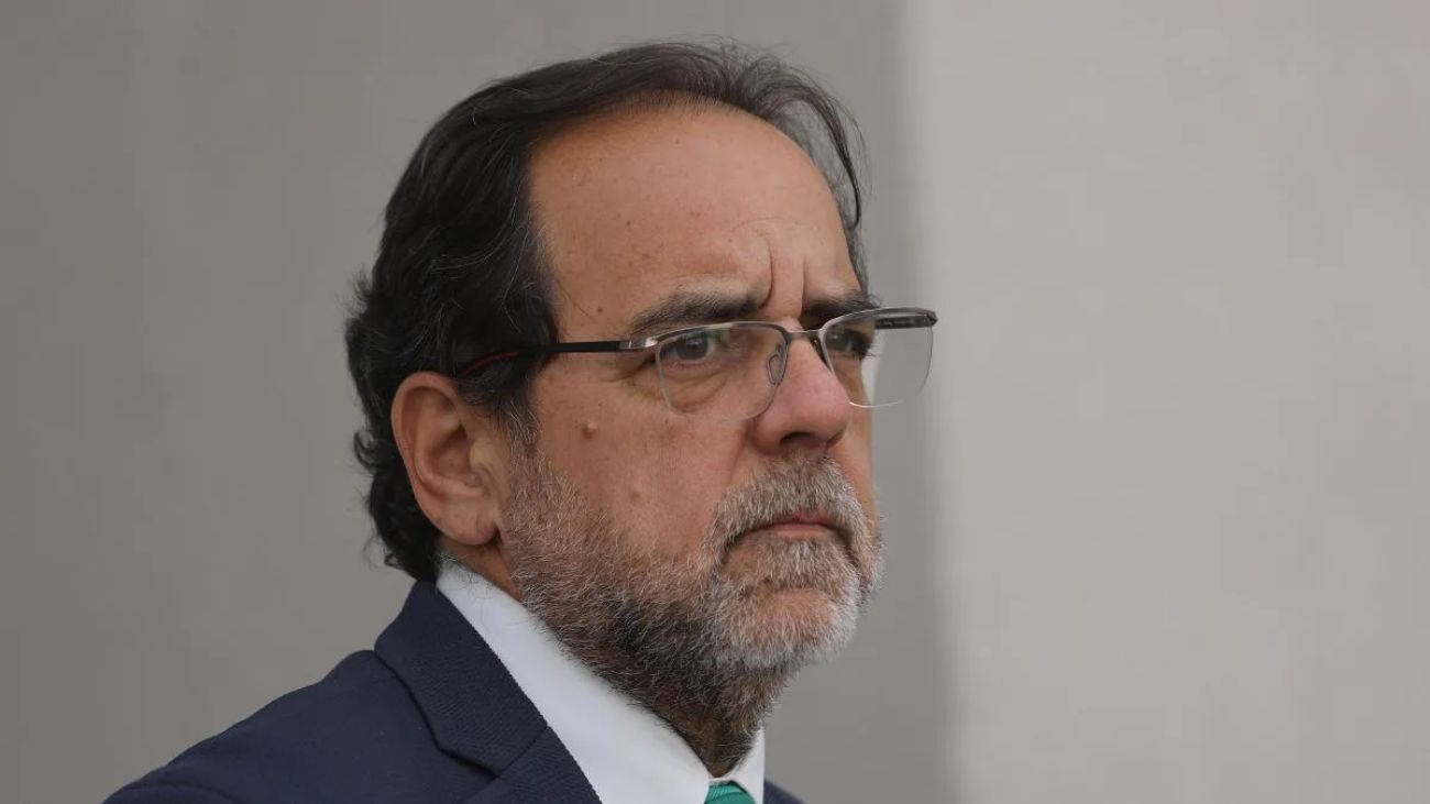 Jaime Mulet confirma su candidatura y critica a la Democracia Cristiana. Jaime Mulet confirma su candidatura y critica a la Democracia Cristiana.