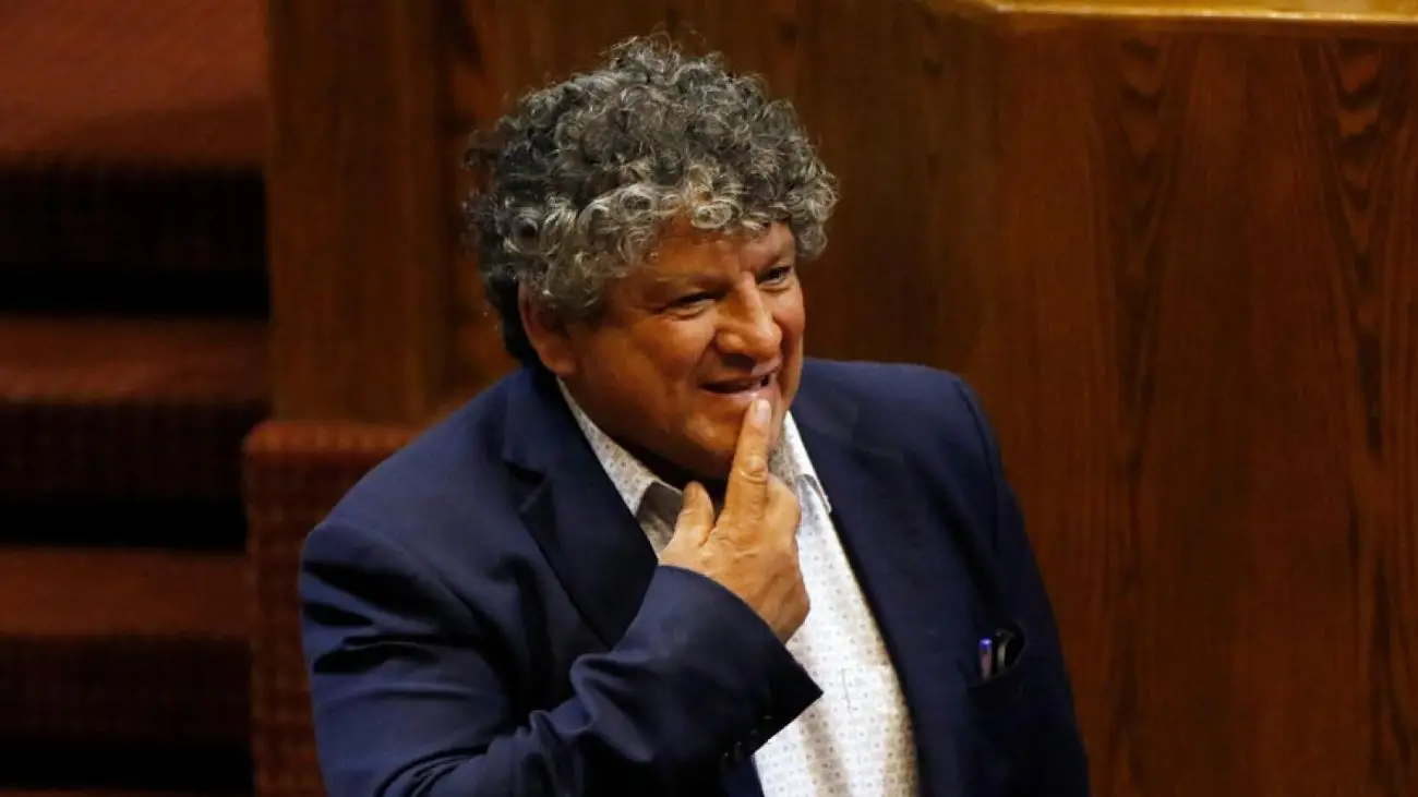Polémica en el Congreso: asesor recibe millonaria indemnización y aumento salarial Polémica en el Congreso: asesor recibe millonaria indemnización y aumento salarial