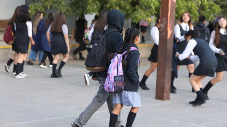 Bono Asistencia Escolar: $10.000 mensuales por dos años sin postulación