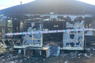 Tragedia en Bahía Mansa: Mujer muere en violento incendio doméstico