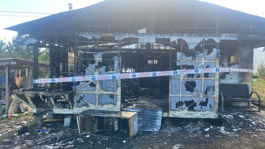 Tragedia en Bahía Mansa: Mujer muere en violento incendio doméstico