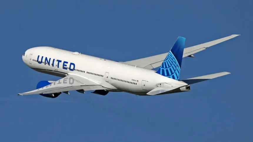 Impactante aterrizaje de emergencia: Conejo en motor de avión de United Airlines