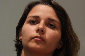 Alcaldesa de Valdivia urge al Gobierno por doble vía segura