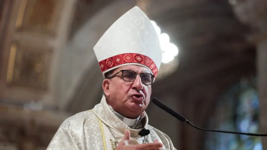 Cónclave para elegir sucesor del Papa: Cardenal Chomali confirma participación