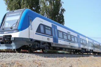Consorcio chino se adjudica obras para tren Santiago-Batuco por US$ 470 millones