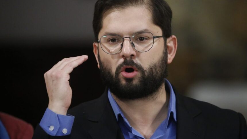 Presidente Boric propone subir impuestos a países ricos por cambio climático