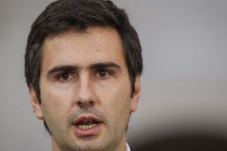 Evelyn Matthei nombra a Diego Paulsen como generalísimo de su campaña