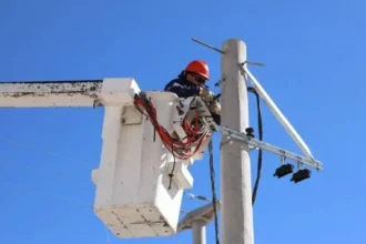 Cortes de luz programados en cinco comunas de Santiago el 24 de abril