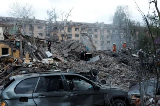 Trágico ataque con misiles en Kiev deja 10 muertos