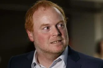 Rechazan a Rojo Edwards como candidato presidencial: continuidad en pacto parlamentario