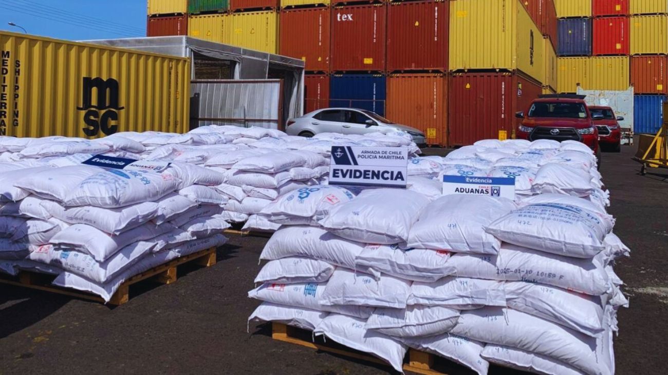 Hallazgo de 216 toneladas de químicos en Iquique impacta narcotráfico Hallazgo de 216 toneladas de químicos en Iquique impacta narcotráfico