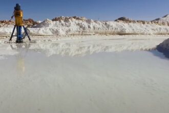 Aprobado acuerdo de producción de litio entre Codelco y SQM en Chile