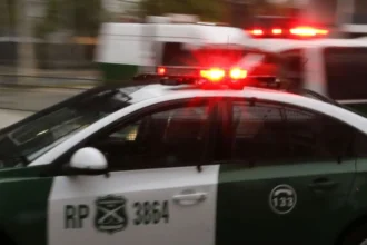 Persecución policial en Cerro Navia: recuperan vehículo robado tras encerrona