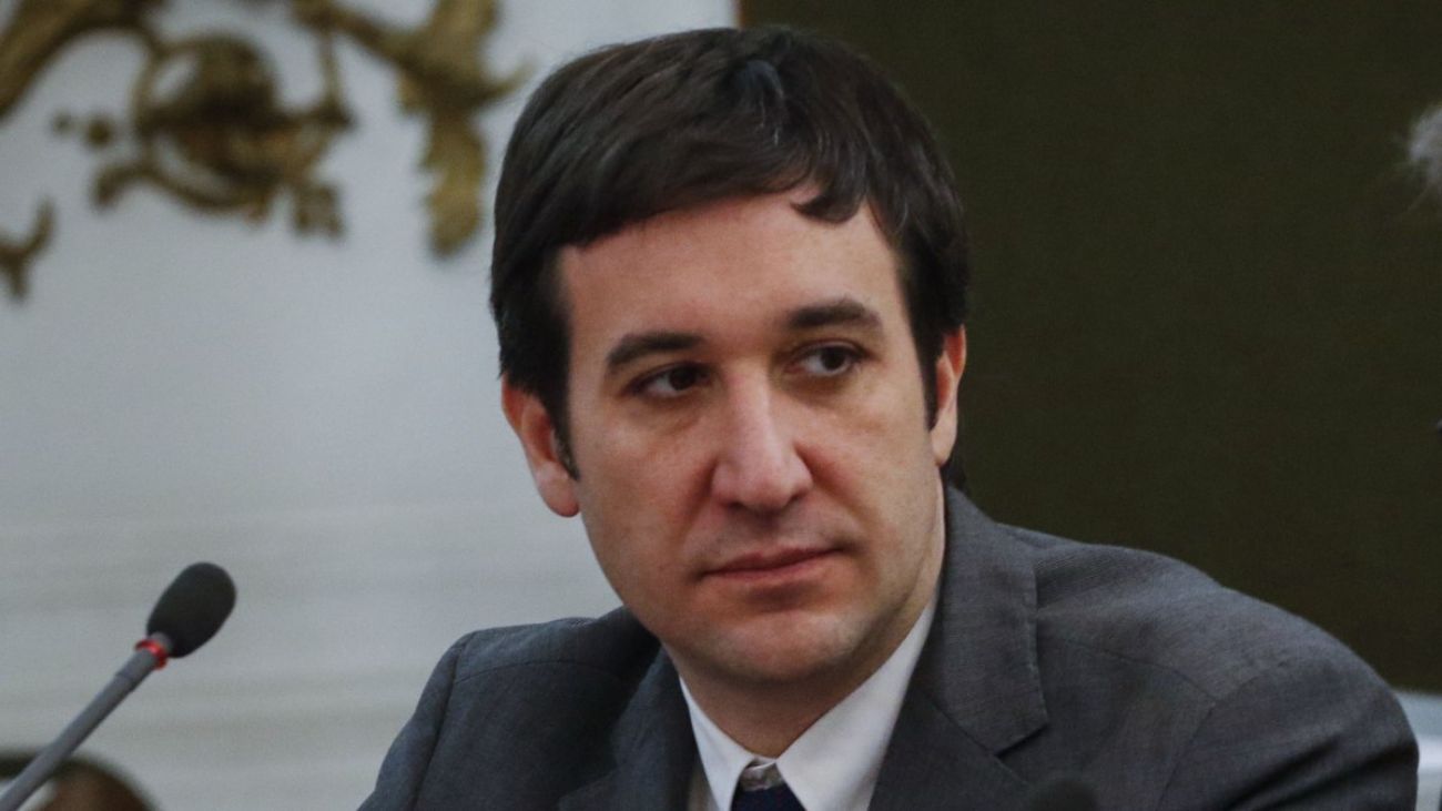 Denuncian campaña de críticas contra Evelyn Matthei: Presidente y ministros involucrados Denuncian campaña de críticas contra Evelyn Matthei: Presidente y ministros involucrados
