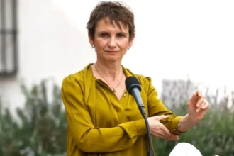 Carolina Tohá lidera encuesta presidencial y arrasa en posible segunda vuelta