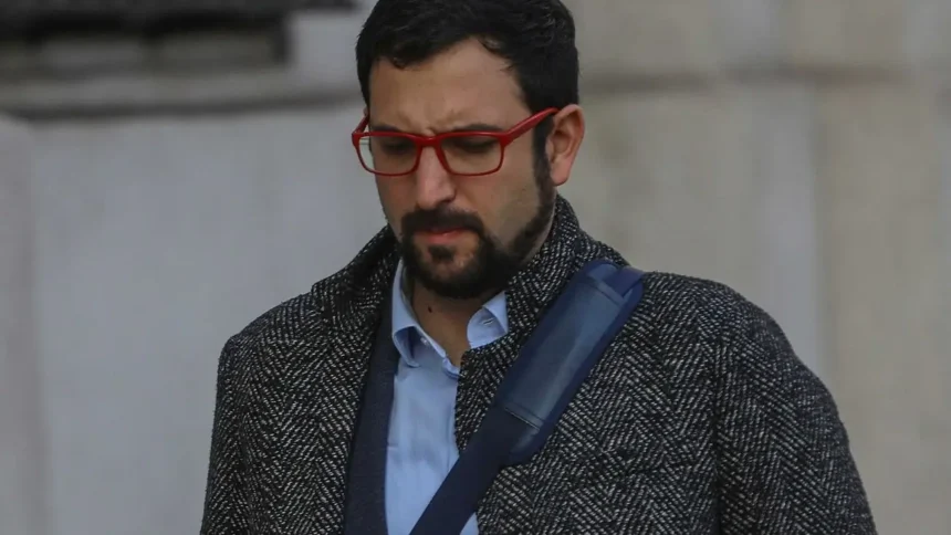 El Gobierno exige explicaciones sobre "pinchazo" al exjefe de asesores