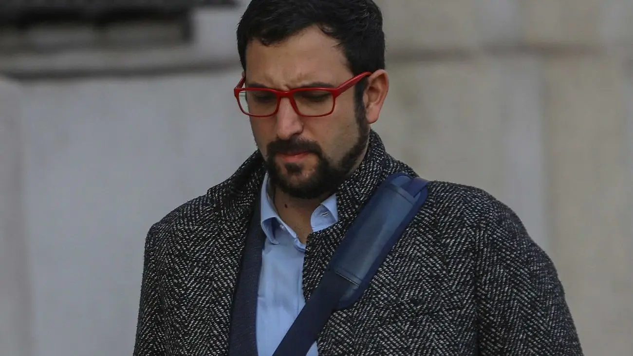 El Gobierno exige explicaciones sobre "pinchazo" al exjefe de asesores