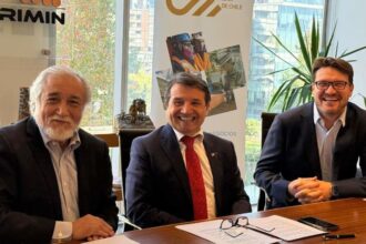 Chile lidera iniciativa de minería espacial con la Cámara Minera y Aprimin