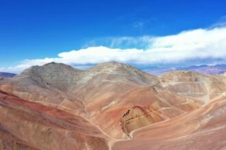 RIO2 avanza con el proyecto Fenix Gold: primer vertido de oro en 2026 y cifras clave