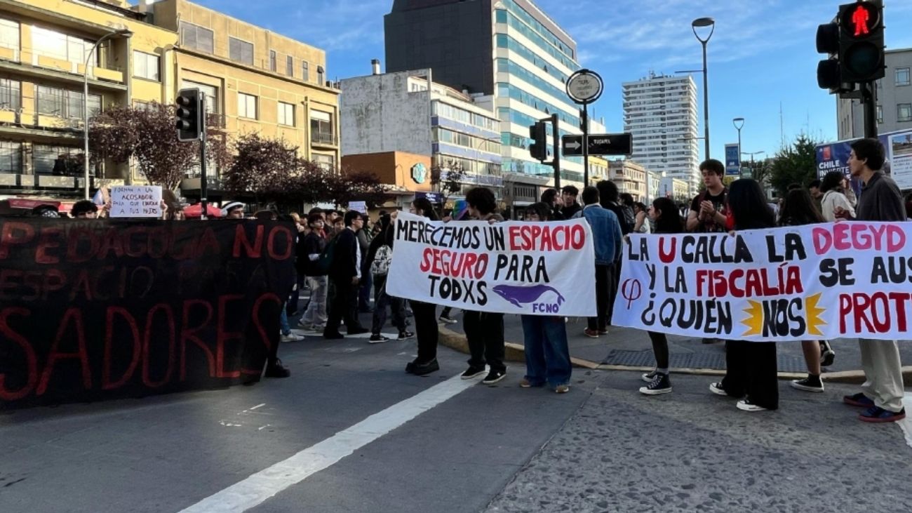 Paro por violencia de género en UdeC desata movilizaciones estudiantiles Paro por violencia de género en UdeC desata movilizaciones estudiantiles