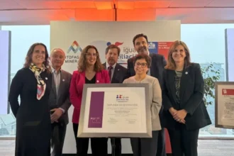Antofagasta Minerals recibe el Sello Iguala Conciliación del SernamEG por su apoyo a la inclusión de género