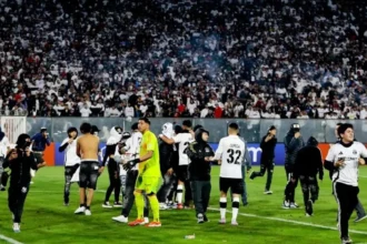 Colo Colo sancionado por Conmebol: derrota de 3-0 y multas severas