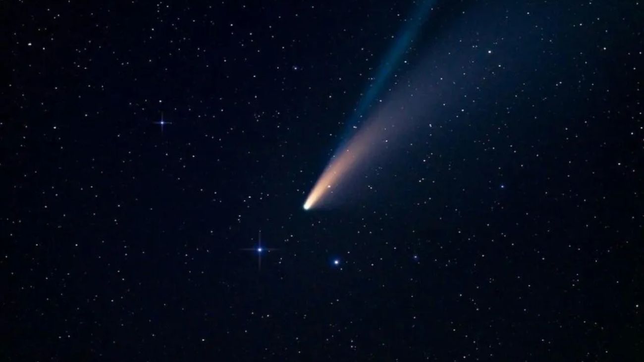 Fenómenos astronómicos en Chile: Lluvia de estrellas y cometa Swan Fenómenos astronómicos en Chile: Lluvia de estrellas y cometa Swan