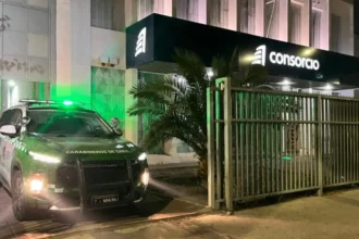 Delincuentes roban banco Consorcio en Maipú durante la madrugada