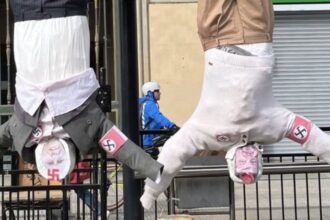 Polémica por foto de muñecos con símbolos nazis en redes sociales